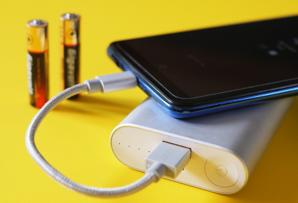 smartphone cepat panas karena baterai rusak